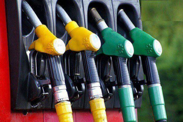 دولت بهدنبال سهمیهبندی بنزین است