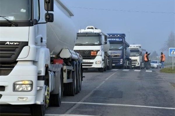 شرط واردات لاستیک خودروهای سنگین با ارز ۴۲۰۰ تومان