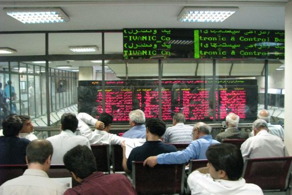 بورس با رشد بیش از یک هزار واحدی به کانال 168 هزار بازگشت