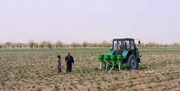 تامین ۱۰۰ درصد کود مورد نیاز کشاورزان در شرایط تحریم