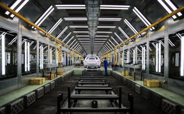 تحویل خودروهای معوق وظیفه خودروسازان است