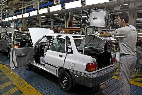 پراید در بازار ۱۵ درصد ارزان شد