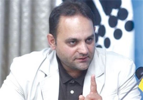 دولت با عدم مداخله در بحث دلار منفذ استفاده از رانت دلاری ر اببندد