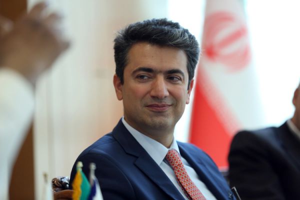 تقابل جدید در سیاستگذاری