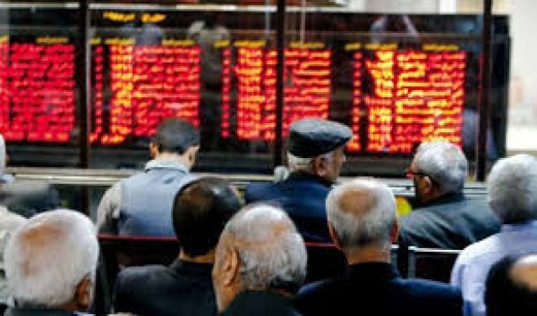 اعلام رویدادهای مهم ۶ شرکت منجر به توقف نماد،افت قیمت و صف فروش شد