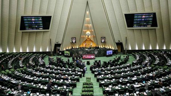 فراکسیون های مجلس به دنبال جانشین لاریجانی