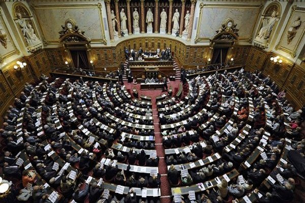 اعتراض سنا به دولت ترامپ