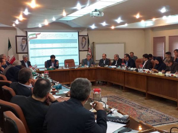 بانک ها همراهی بیشتری با صنایع و معادن داشته باشند