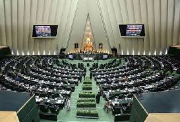 از هشدار درباره مهمانیهای مشکوک در سفارتخانهها تا ماجرای در پُشتی مجلس