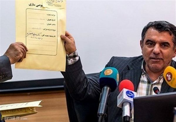 پوری حسینی خیال همه را راحت کرد؛ سرخابیها امسال واگذار نمیشوند