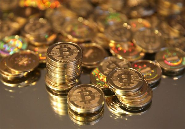 استفاده از برق یارانه ای برای تولید بیت کوین حکم قاچاق را دارد