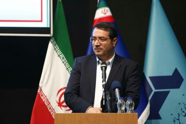 بازدید وزیر صمت از نمایشگاه «فرصت‌های ساخت داخل و رونق تولید»