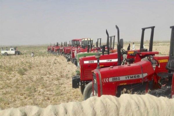 پرداخت بیش از ۳۵۰ میلیارد ریال تسهیلات کم بهره بنیاد مستضعفان به روستاییان سمنانی