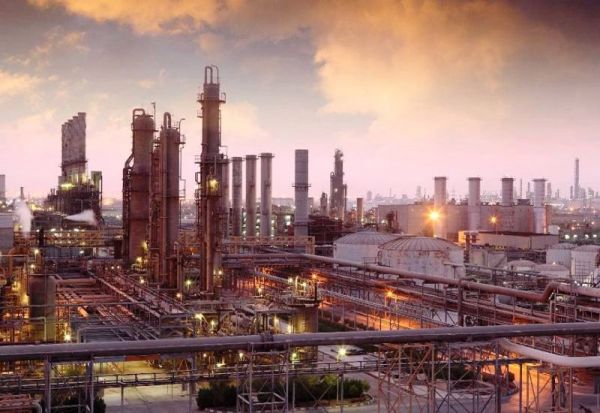 نخستین پروانه بهداشتي براي محصولات پتروشيمي بندرامام