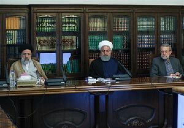 انتقاد احمد توکلی به تصمیمات بودجهای سران قوا
