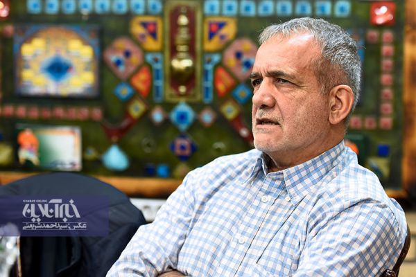 واکنش متفاوت پزشکیان به بازداشت دو نماینده مجلس