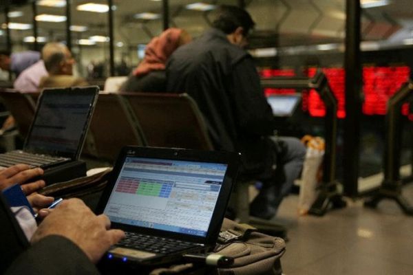 لزوم هوشیاری سهامداران دربرابر تغییرات بازار پایه
