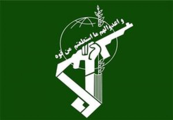 سپاهی حیا کن، مملکتو رها کن! +عکس