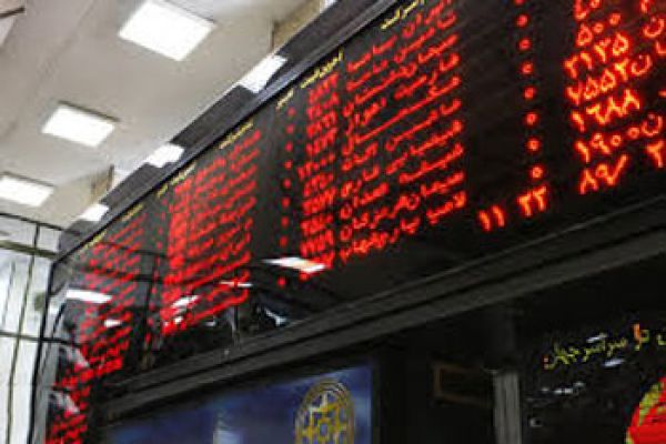 فضای تورمی بازار سرمایه را رشد داد