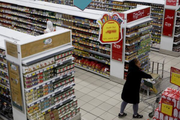 میزان خرید مردم متناسب با نیازشان نیست