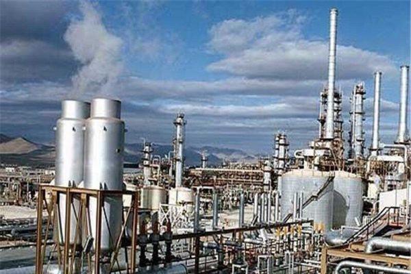 آمادگی کامل پتروشیمیها برای تأمین مواد اولیه تولید ضدعفونی کننده و ماسک