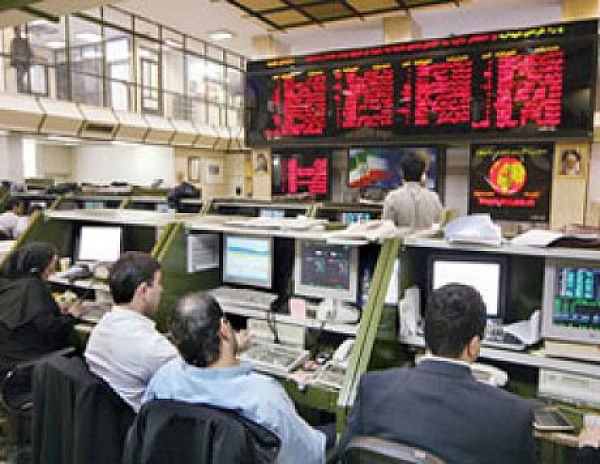 چه عواملی مانع رشد بازار سرمایه در دو هفته اخیر شد؟