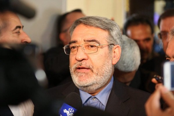 بررسی  طرح فاصله‌گذاری اجتماعی توسط وزیر کشور