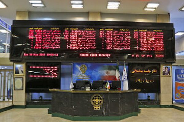 ۳ دلیل افت شاخص بورس در بازار دیروز
