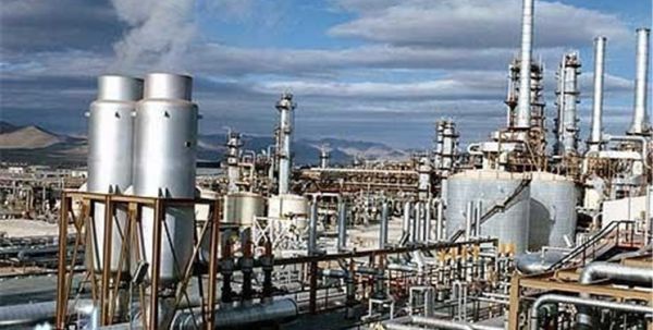 بزرگترین پتروشیمی کشور تا ۶ ماه آینده وارد بورس می‌شود