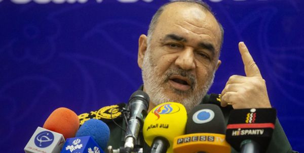 سرلشکر سلامی: انتقام خون حاج قاسم گرفته خواهد شد