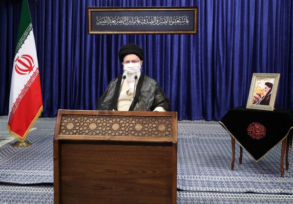 رهبر انقلاب: اقتصاد کشور بههیچوجه نباید به تحولات خارجی پیوند بخورد