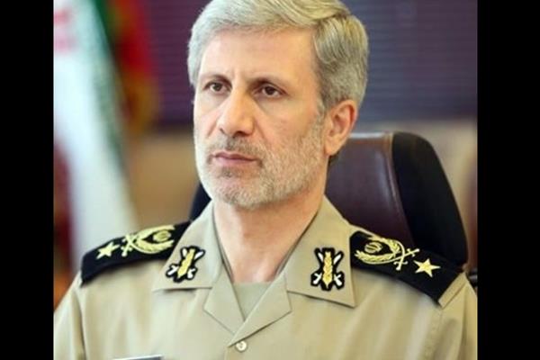 رونمایی از ناوشکن کلاس موج در هفته دفاع مقدس