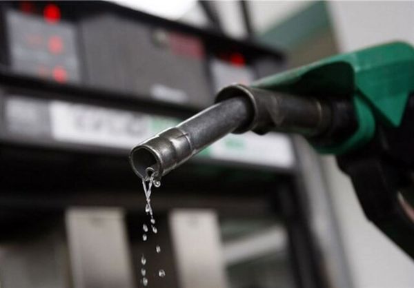 مجلس هیچ طرحی برای تغییر در قیمتهای یارانهای و آزاد بنزین ندارد