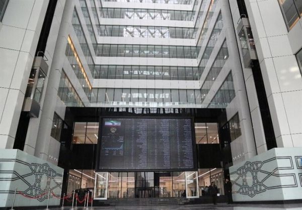 عقب‌نشینی ۳۸ هزار واحدی شاخص بورس