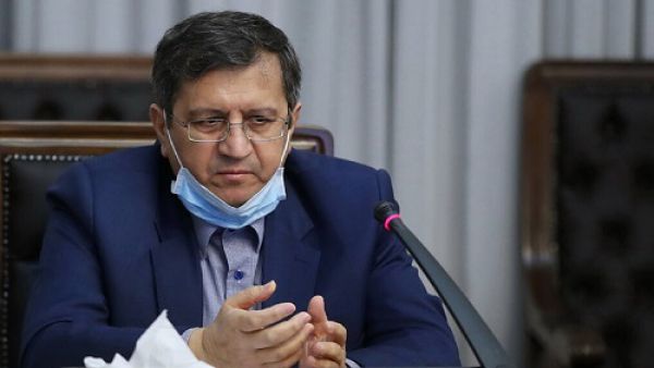 نارضایتی همتی از عملکرد بانکها در اجرای قانون چک