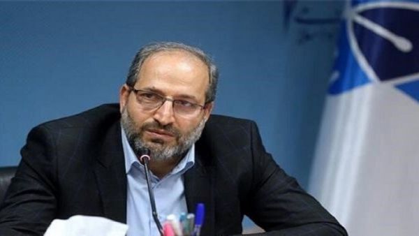 دانشگاه آزاد میزان معتبر بودن مدارک دانشگاهی خارج را نمی‌سنجد