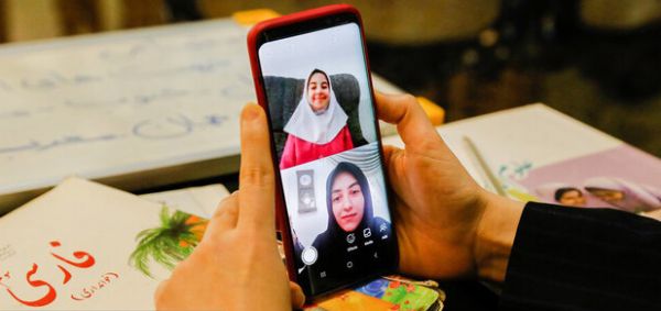 نگاهی به دردسرهای آموزش آنلاین برای معلمان