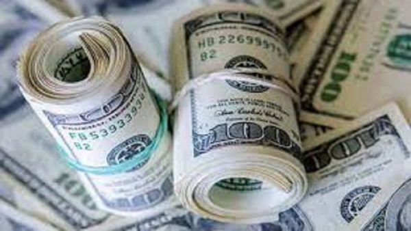 نوسان نرخ ارز در اولین روز هفته؛ دلار ۲۷ هزار و ۹۸۵ تومان است