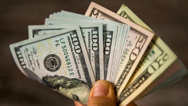 نوسان محدود نرخ ارز در بازار؛ دلار ۲۶ هزار و ۹۰۳ تومان است