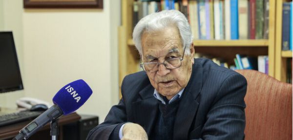 اختلاسگران به دانشگاه نمیروند!