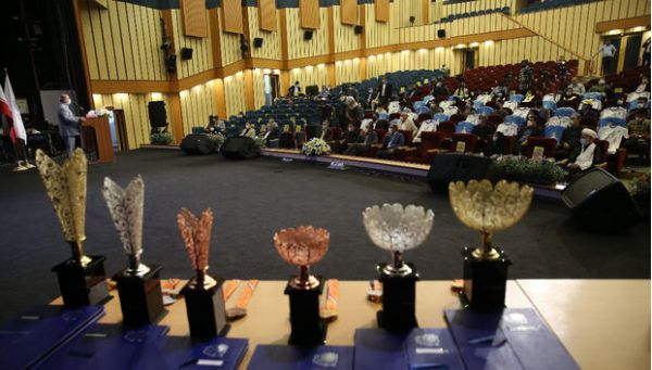 نتایج جشنواره آموزشی تحصیلی جایزه ملی ایثار ۱۷ اسفند اعلام می شود