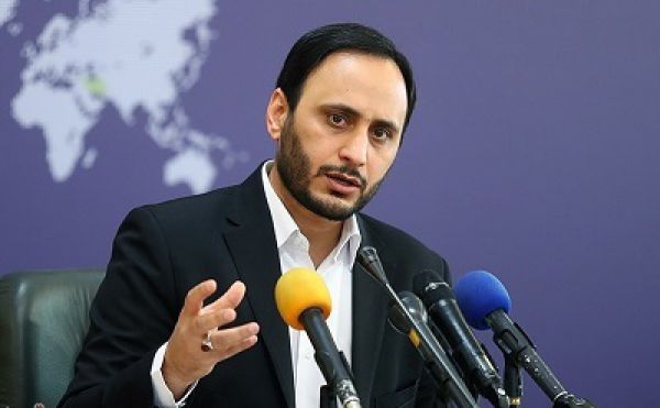 سخنگوی دولت: برخورد با عاملان حادثه حرم رضوی، مطالبه عمومی است