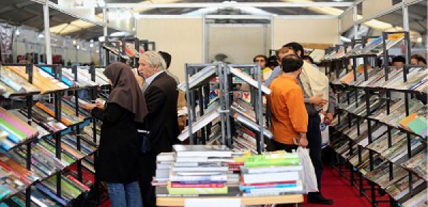 لزوم توقف برگزاری نمایشگاه کتاب در مصلی تهران