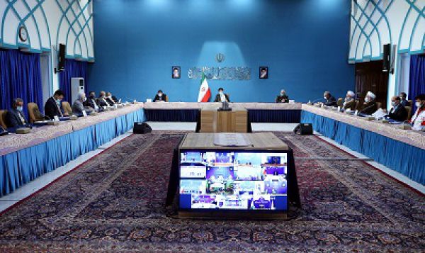 رئیس‌جمهور: تولیدکنندگان واکسن کرونا می‌توانند مازاد نیاز کشور را صادر کنند