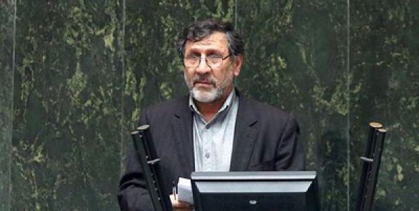 نماینده مجلس خطاب به رئیسی: به نزدیکان خودت اعتماد مطلق نداشته باش