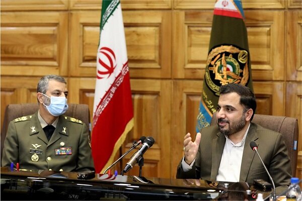 بکارگیری تجربیات ارتش در بومیسازی تجهیزات نرمافزاری وسختافزاری
